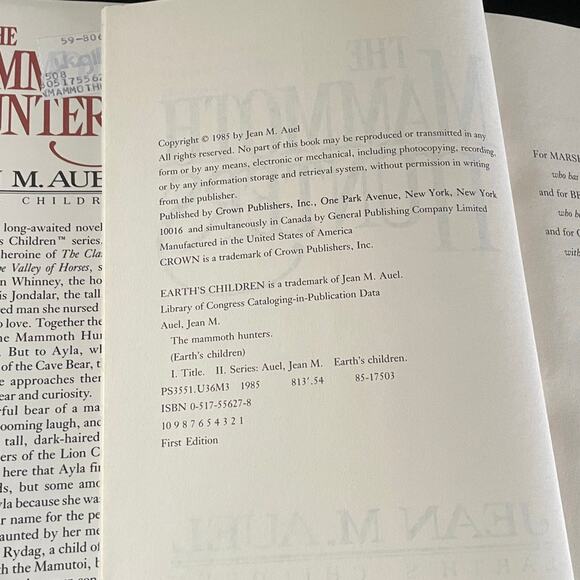 The Mammoth Hunters by Jean M. Auel | 1985 | 1st Edition Earth's Children Series - Picture 3 of 11